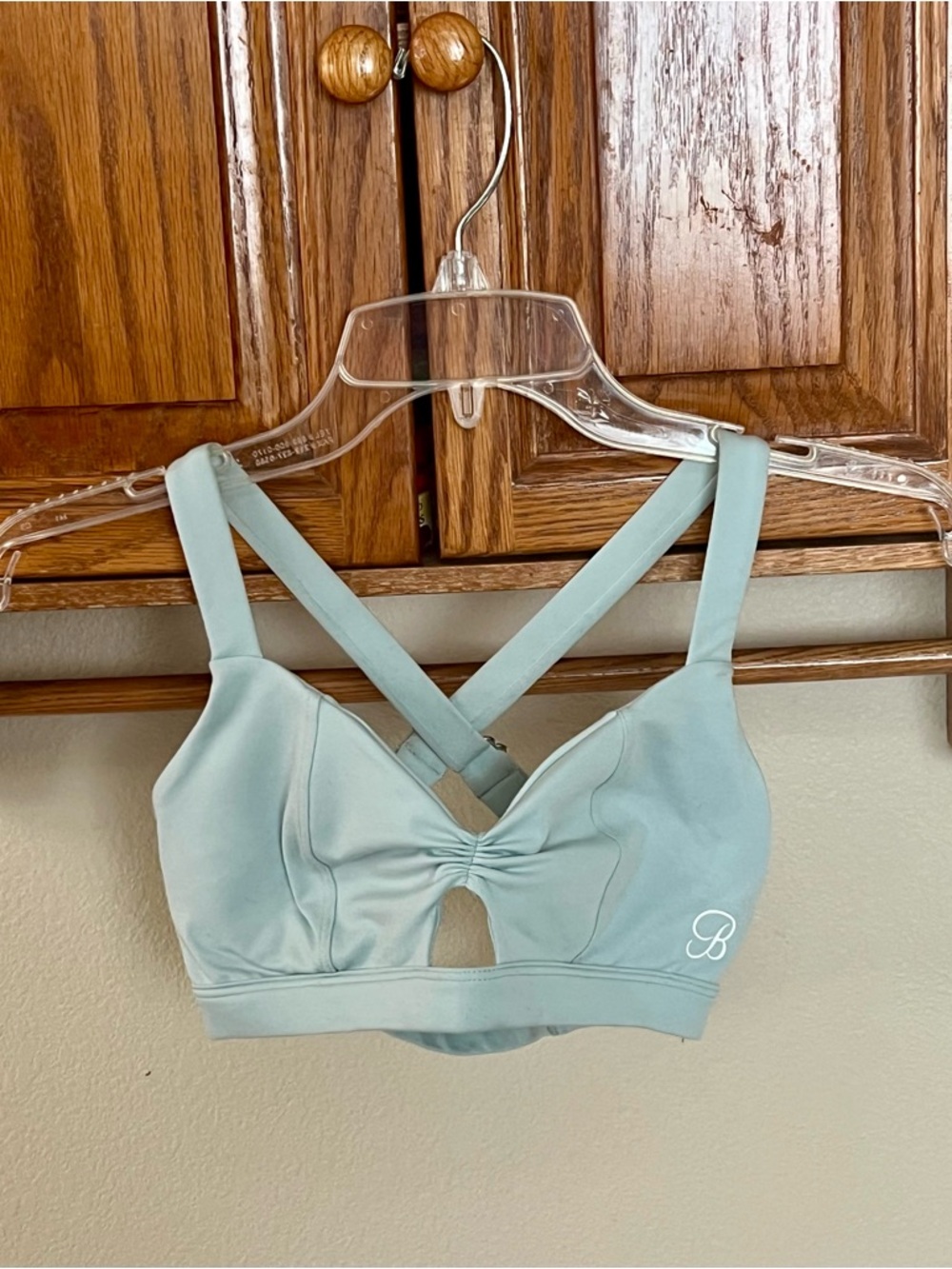 BOMBSHELL SPORTSWEAR SWEETHEART SPORTS BRA
Style: 01010321- EUC! - Picture 7 of 11